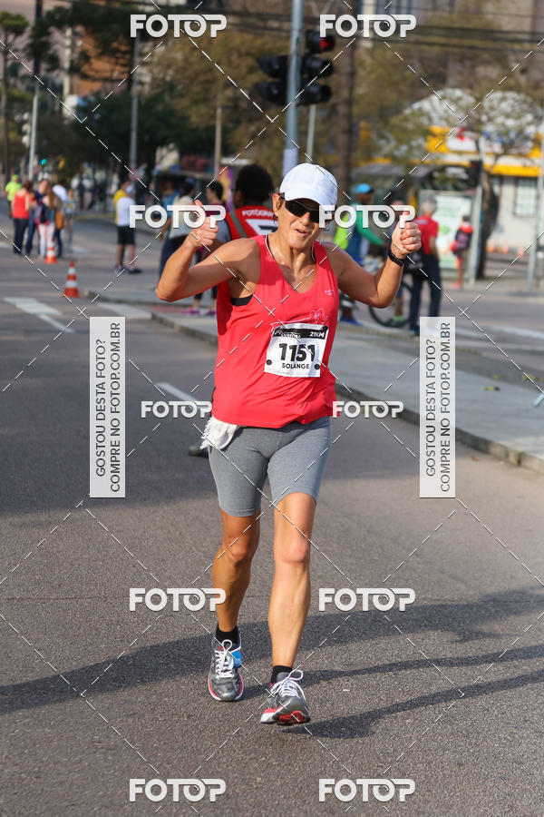Buy your photos of the eventMeia Maratona Internacional de Curitiba 2018 on Fotop