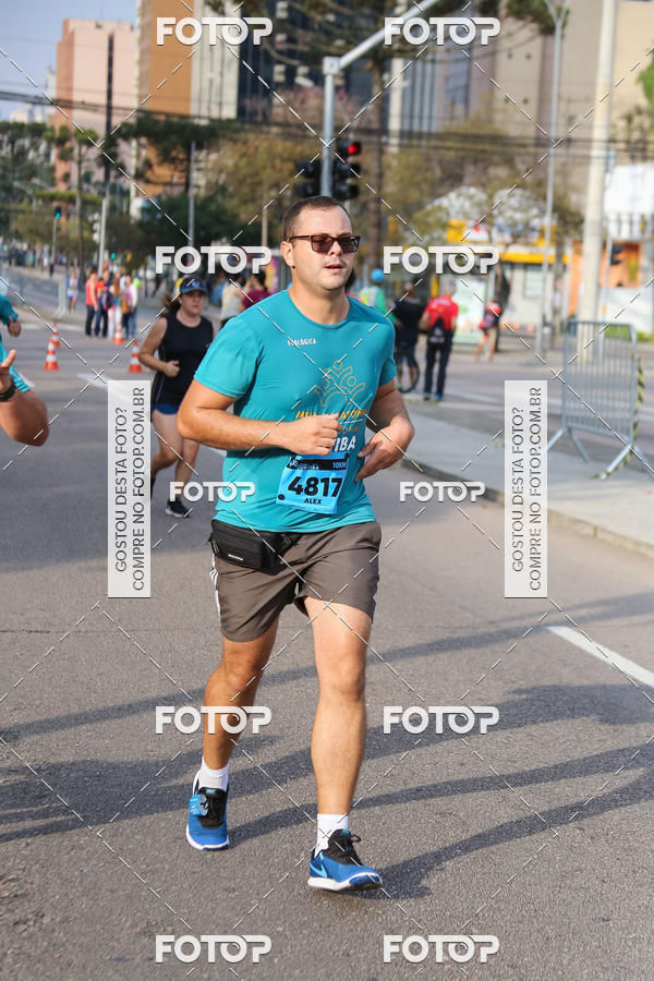 Buy your photos of the eventMeia Maratona Internacional de Curitiba 2018 on Fotop