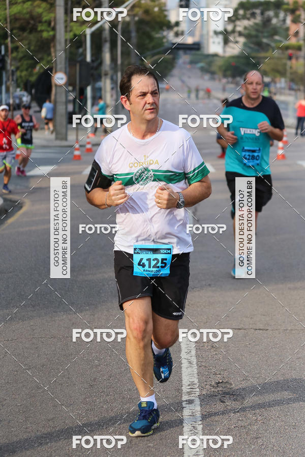 Buy your photos of the eventMeia Maratona Internacional de Curitiba 2018 on Fotop