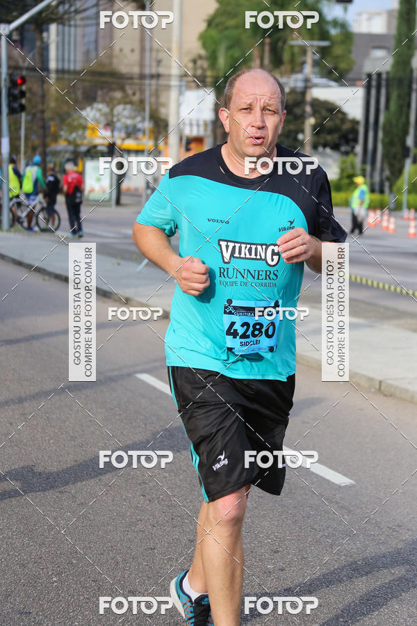 Buy your photos of the eventMeia Maratona Internacional de Curitiba 2018 on Fotop