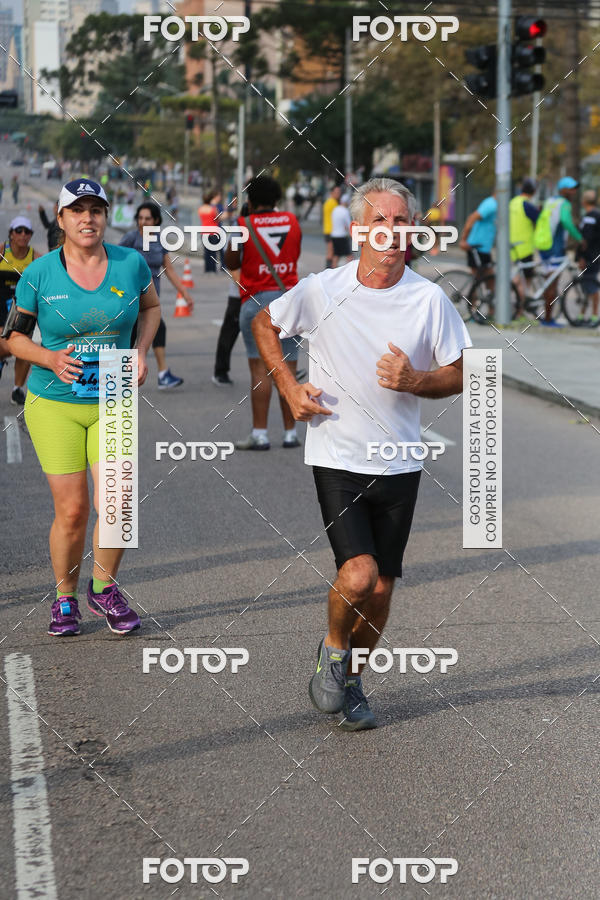 Buy your photos of the eventMeia Maratona Internacional de Curitiba 2018 on Fotop
