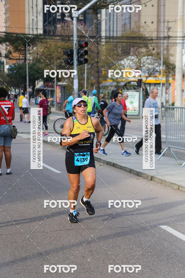 Buy your photos of the eventMeia Maratona Internacional de Curitiba 2018 on Fotop