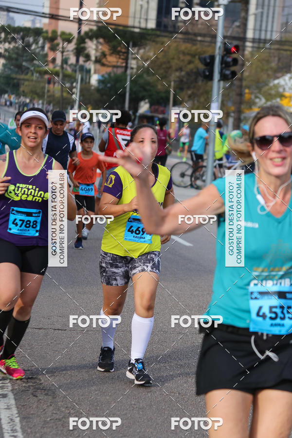 Buy your photos of the eventMeia Maratona Internacional de Curitiba 2018 on Fotop
