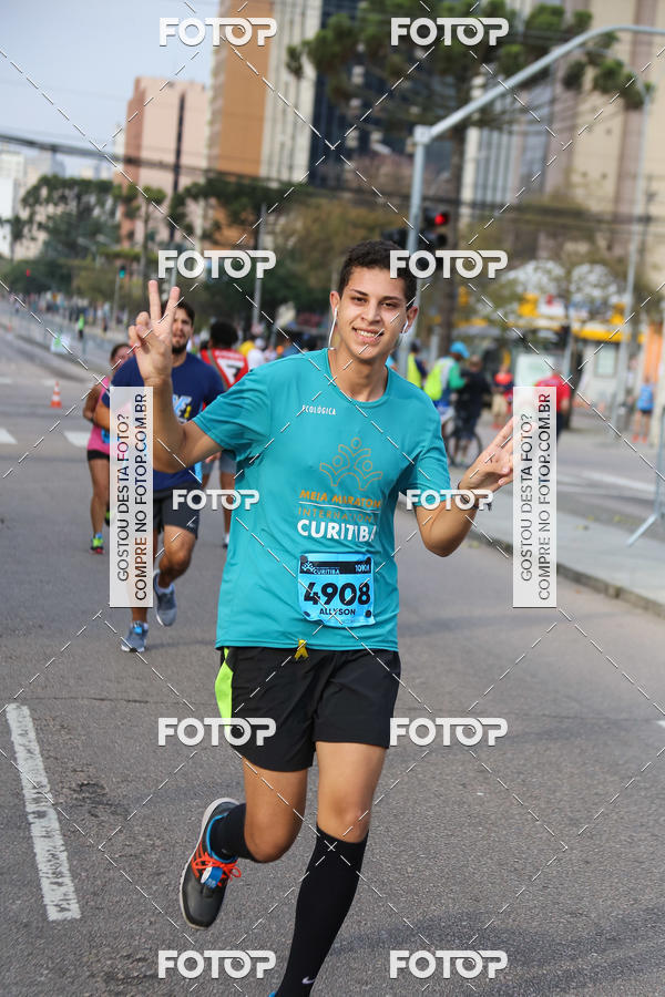 Buy your photos of the eventMeia Maratona Internacional de Curitiba 2018 on Fotop