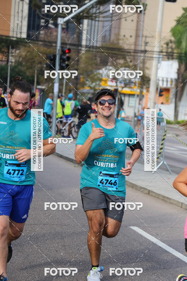 Buy your photos of the eventMeia Maratona Internacional de Curitiba 2018 on Fotop