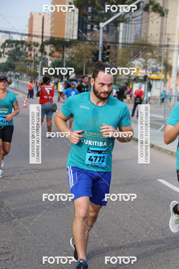 Buy your photos of the eventMeia Maratona Internacional de Curitiba 2018 on Fotop