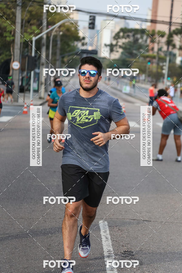 Buy your photos of the eventMeia Maratona Internacional de Curitiba 2018 on Fotop