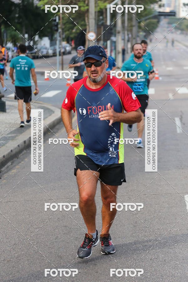 Buy your photos of the eventMeia Maratona Internacional de Curitiba 2018 on Fotop