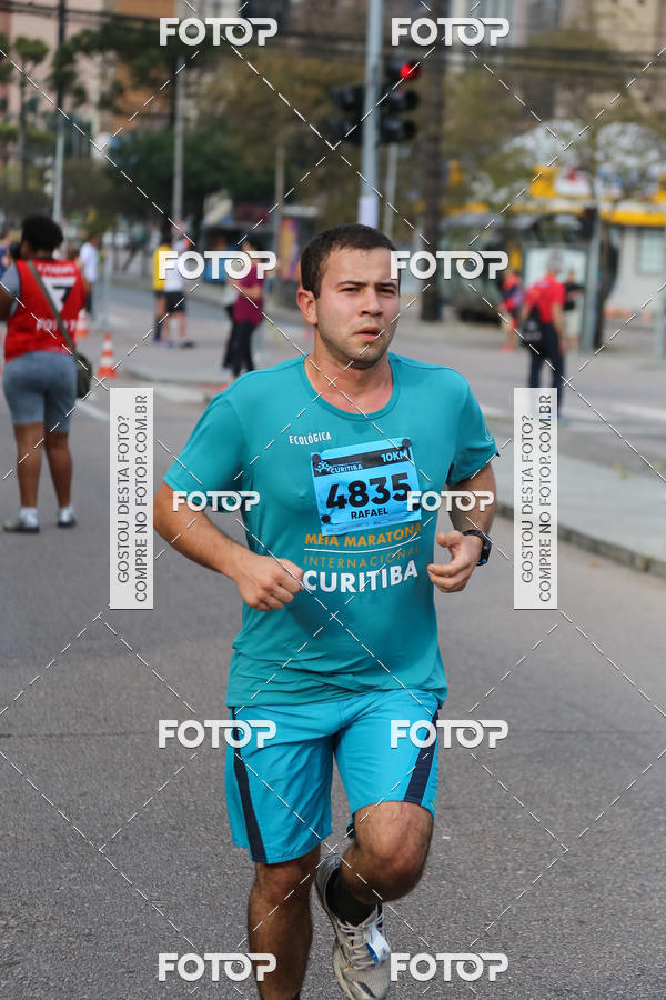 Buy your photos of the eventMeia Maratona Internacional de Curitiba 2018 on Fotop