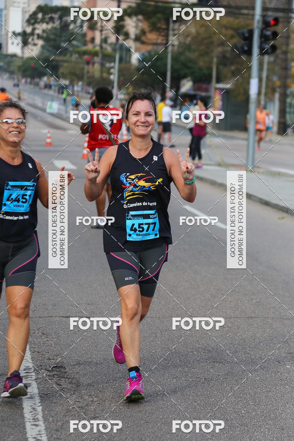 Buy your photos of the eventMeia Maratona Internacional de Curitiba 2018 on Fotop