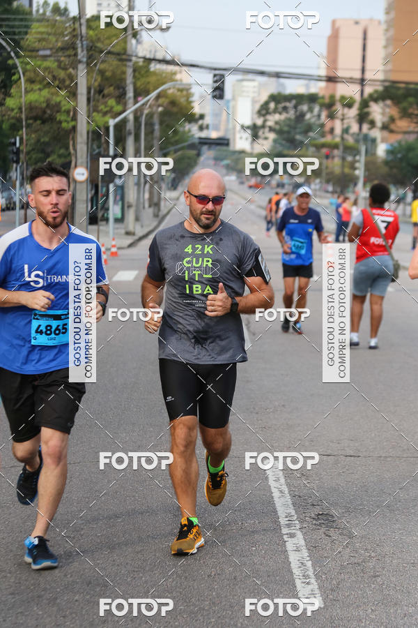 Buy your photos of the eventMeia Maratona Internacional de Curitiba 2018 on Fotop