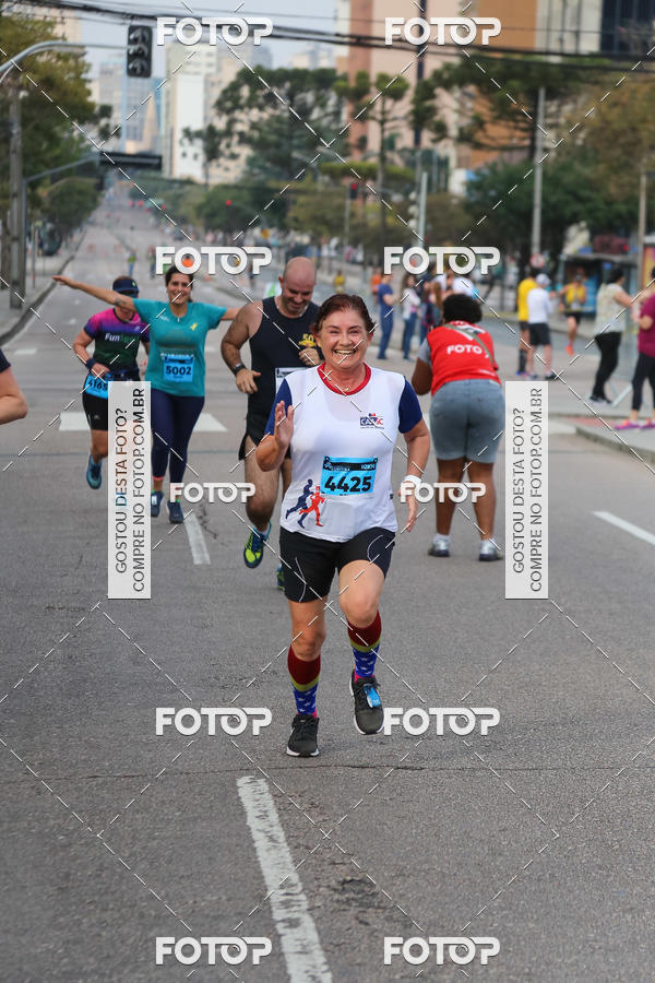 Buy your photos of the eventMeia Maratona Internacional de Curitiba 2018 on Fotop
