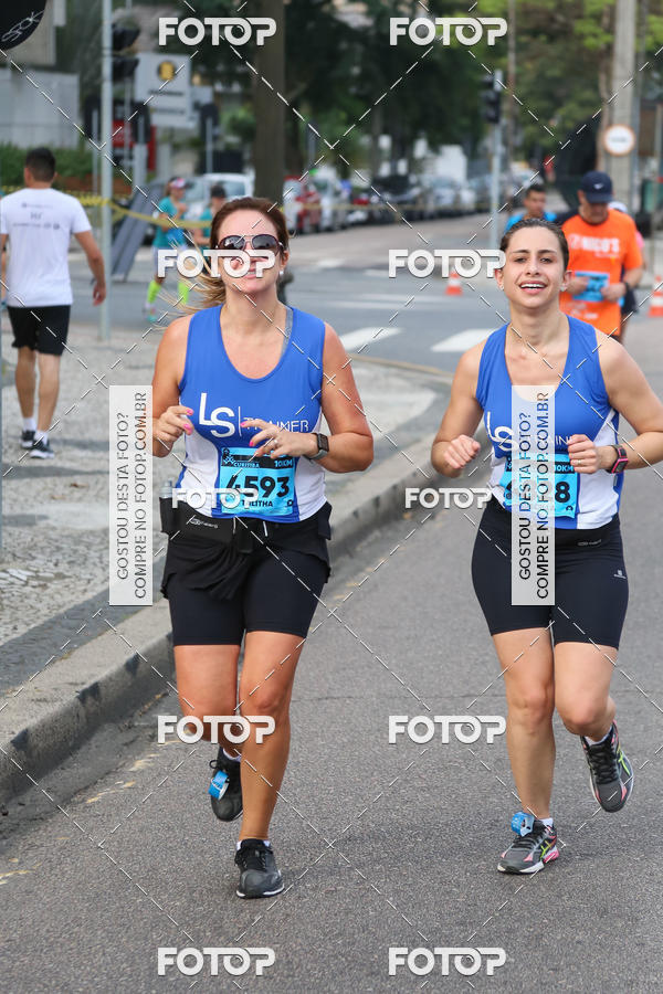 Buy your photos of the eventMeia Maratona Internacional de Curitiba 2018 on Fotop