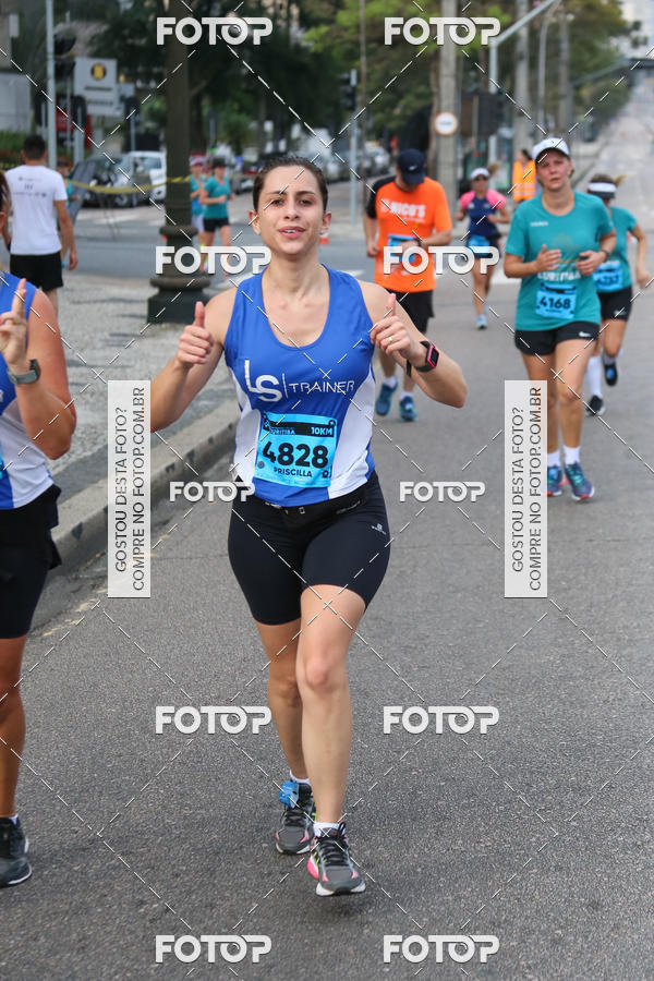Buy your photos of the eventMeia Maratona Internacional de Curitiba 2018 on Fotop