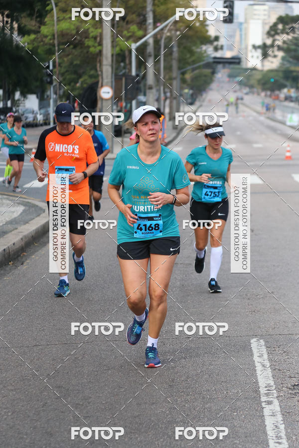 Buy your photos of the eventMeia Maratona Internacional de Curitiba 2018 on Fotop