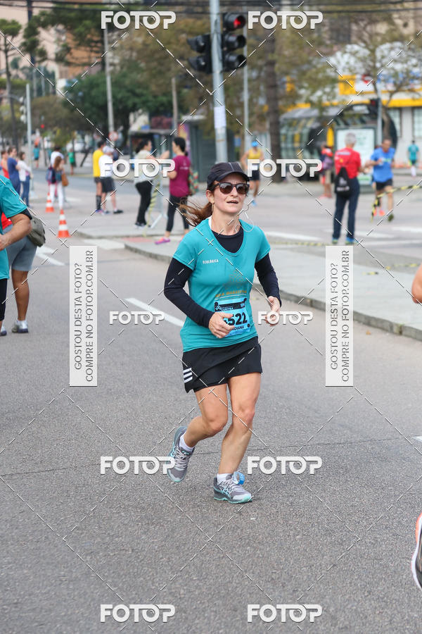 Buy your photos of the eventMeia Maratona Internacional de Curitiba 2018 on Fotop