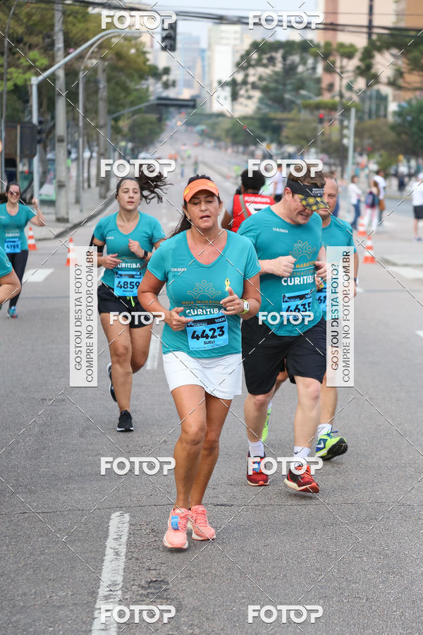 Buy your photos of the eventMeia Maratona Internacional de Curitiba 2018 on Fotop