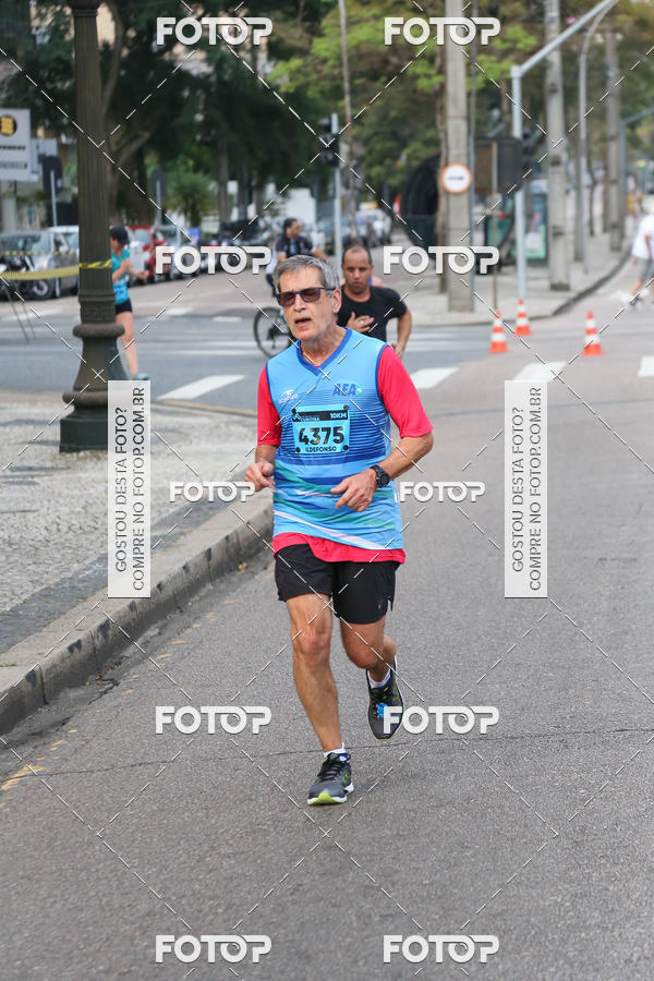 Buy your photos of the eventMeia Maratona Internacional de Curitiba 2018 on Fotop