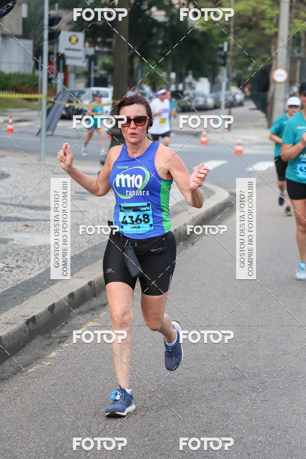 Buy your photos of the eventMeia Maratona Internacional de Curitiba 2018 on Fotop