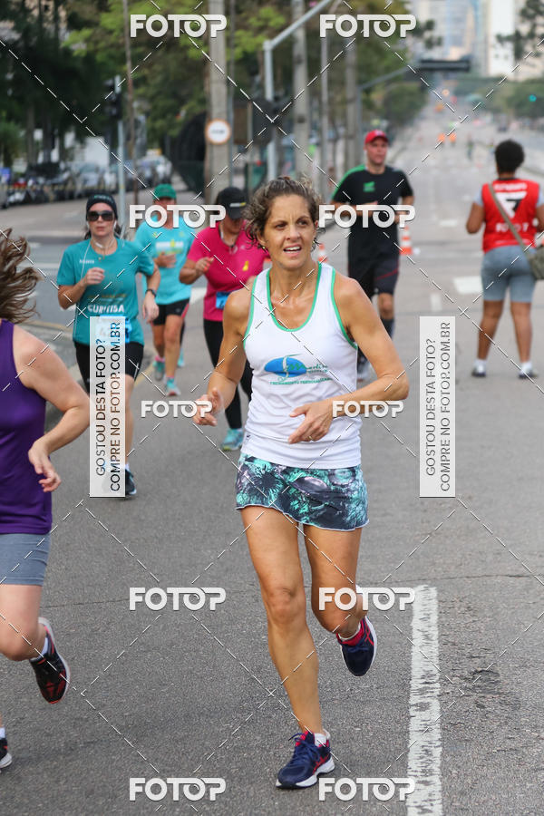 Buy your photos of the eventMeia Maratona Internacional de Curitiba 2018 on Fotop