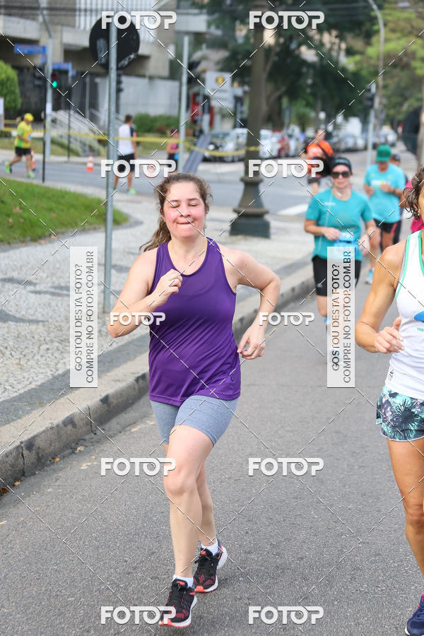 Buy your photos of the eventMeia Maratona Internacional de Curitiba 2018 on Fotop