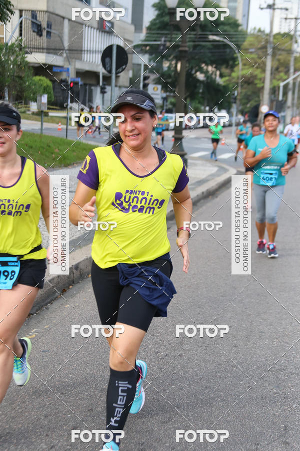 Buy your photos of the eventMeia Maratona Internacional de Curitiba 2018 on Fotop