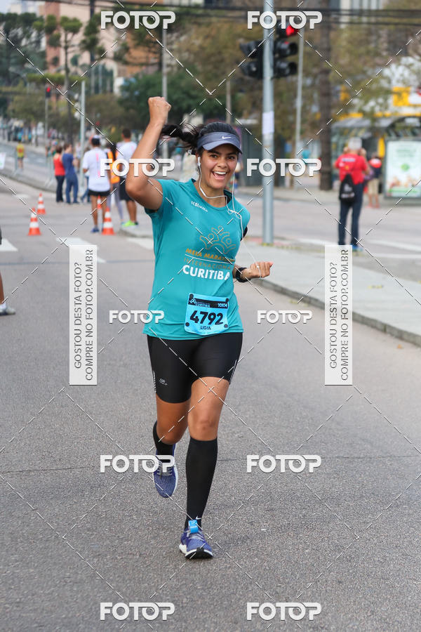 Buy your photos of the eventMeia Maratona Internacional de Curitiba 2018 on Fotop