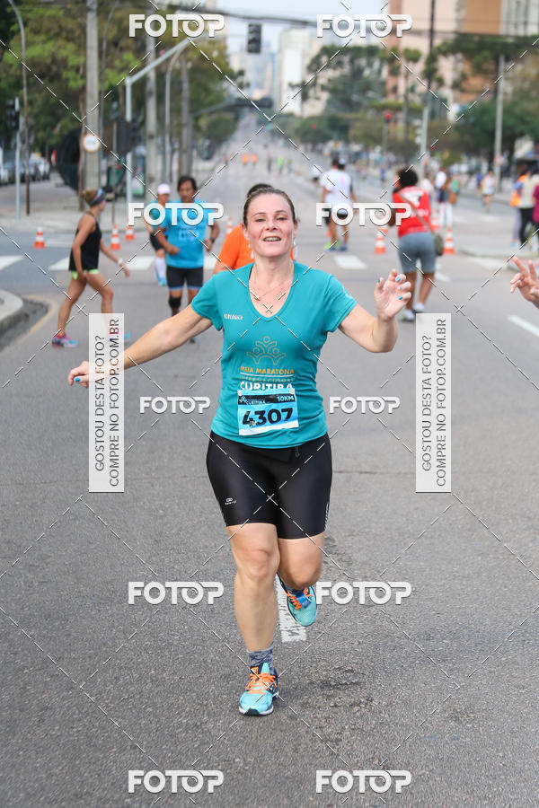 Buy your photos of the eventMeia Maratona Internacional de Curitiba 2018 on Fotop