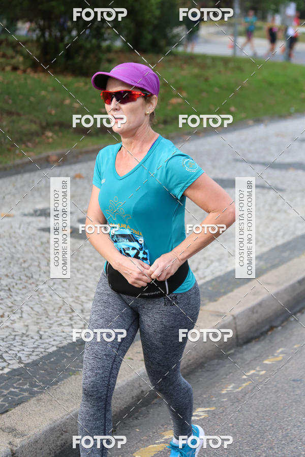 Buy your photos of the eventMeia Maratona Internacional de Curitiba 2018 on Fotop