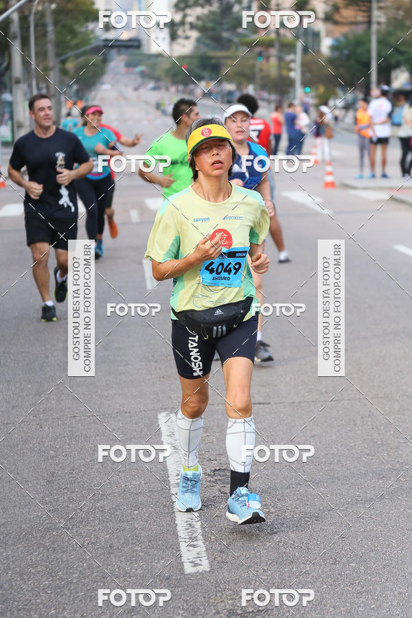 Buy your photos of the eventMeia Maratona Internacional de Curitiba 2018 on Fotop