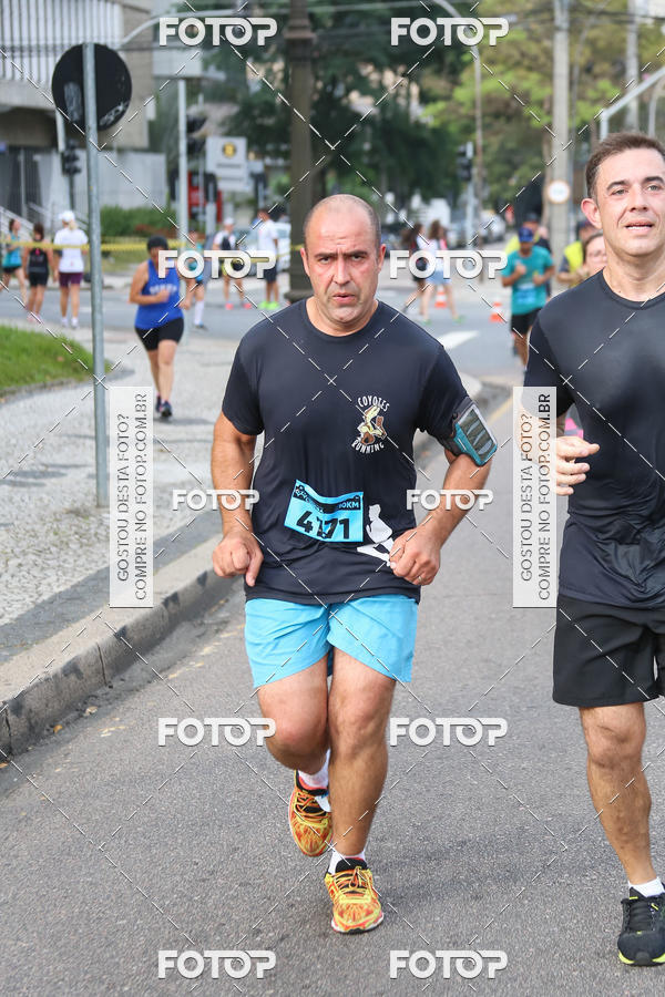 Buy your photos of the eventMeia Maratona Internacional de Curitiba 2018 on Fotop