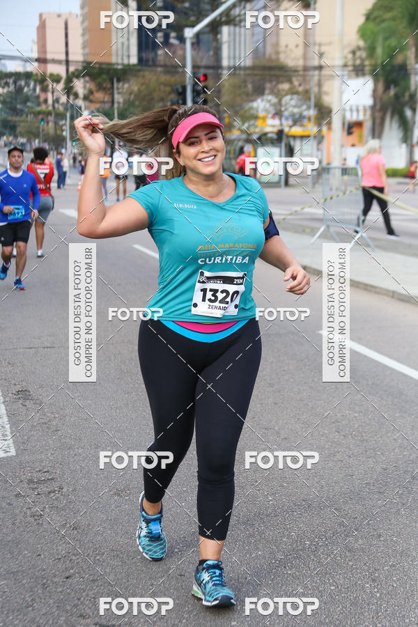 Buy your photos of the eventMeia Maratona Internacional de Curitiba 2018 on Fotop