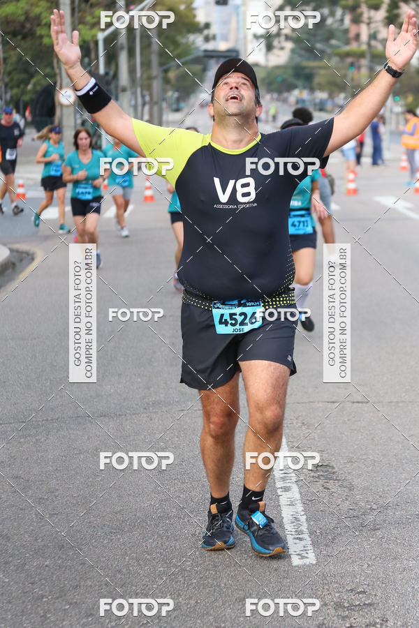 Buy your photos of the eventMeia Maratona Internacional de Curitiba 2018 on Fotop