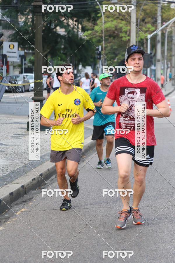 Buy your photos of the eventMeia Maratona Internacional de Curitiba 2018 on Fotop