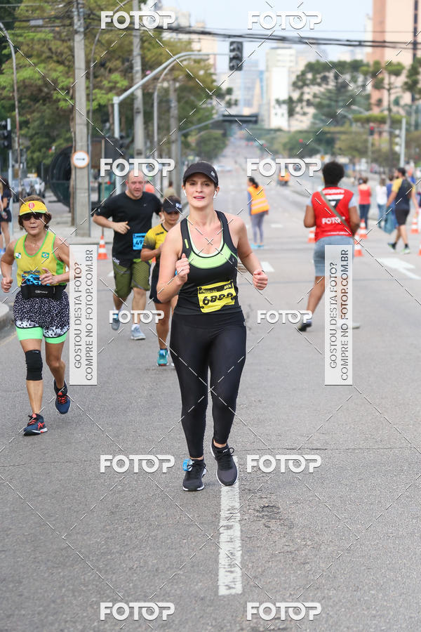 Buy your photos of the eventMeia Maratona Internacional de Curitiba 2018 on Fotop
