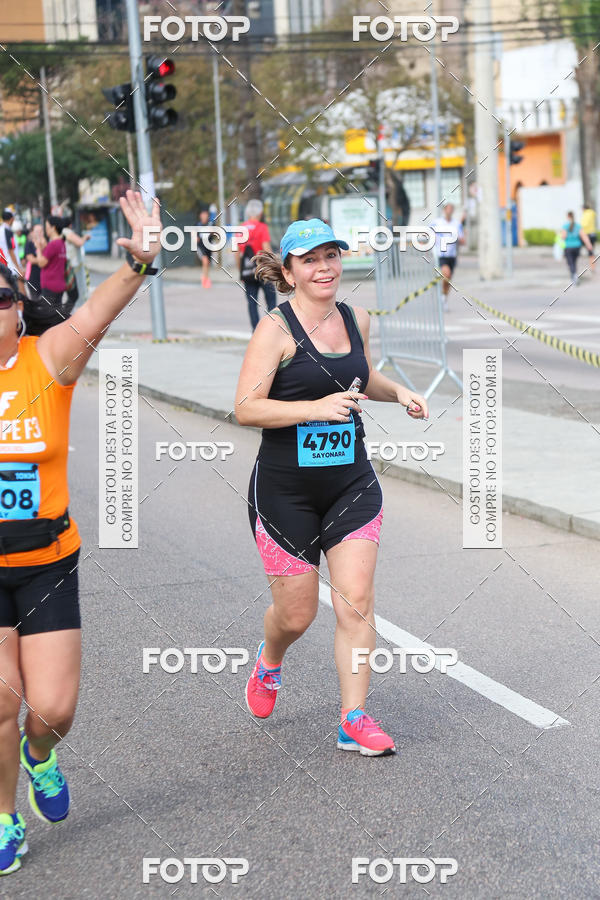 Buy your photos of the eventMeia Maratona Internacional de Curitiba 2018 on Fotop