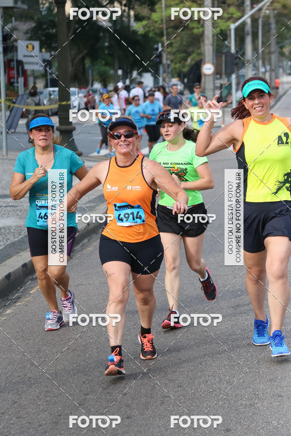 Buy your photos of the eventMeia Maratona Internacional de Curitiba 2018 on Fotop