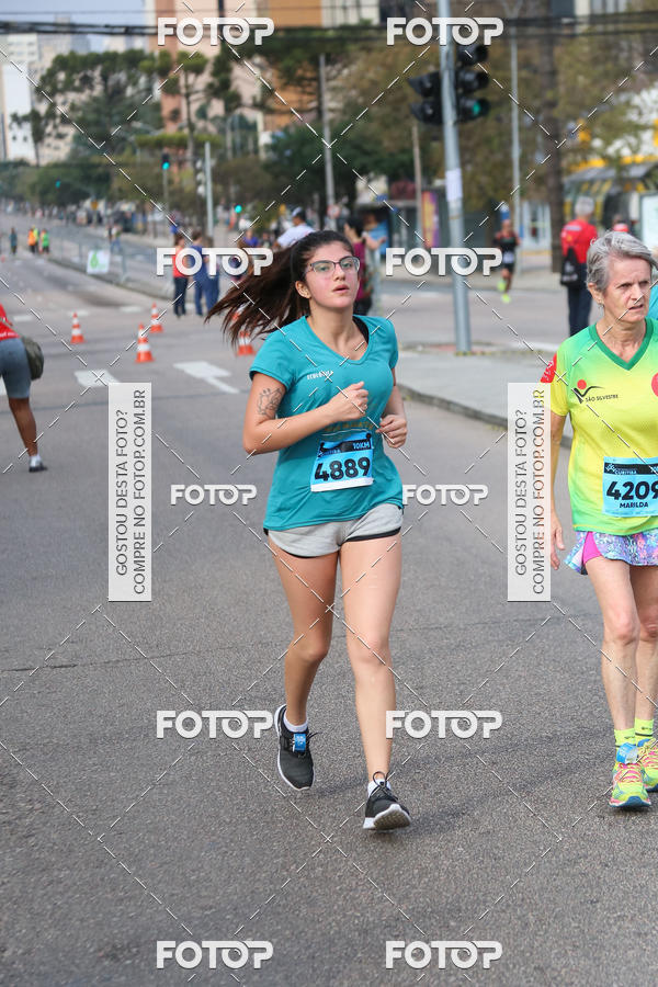 Buy your photos of the eventMeia Maratona Internacional de Curitiba 2018 on Fotop
