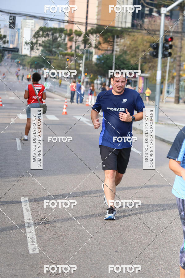 Buy your photos of the eventMeia Maratona Internacional de Curitiba 2018 on Fotop