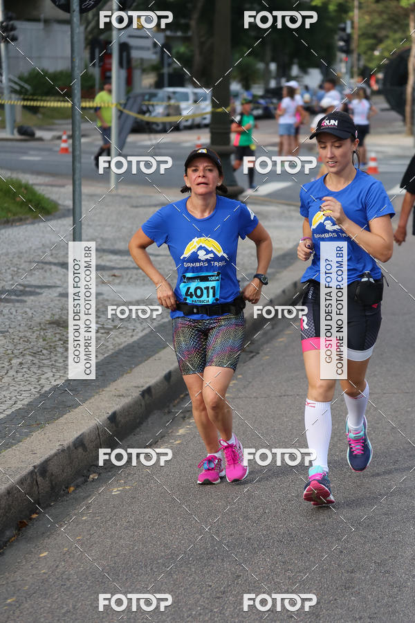 Buy your photos of the eventMeia Maratona Internacional de Curitiba 2018 on Fotop