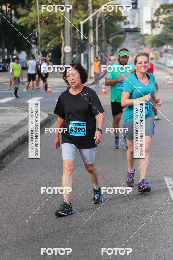 Buy your photos of the eventMeia Maratona Internacional de Curitiba 2018 on Fotop