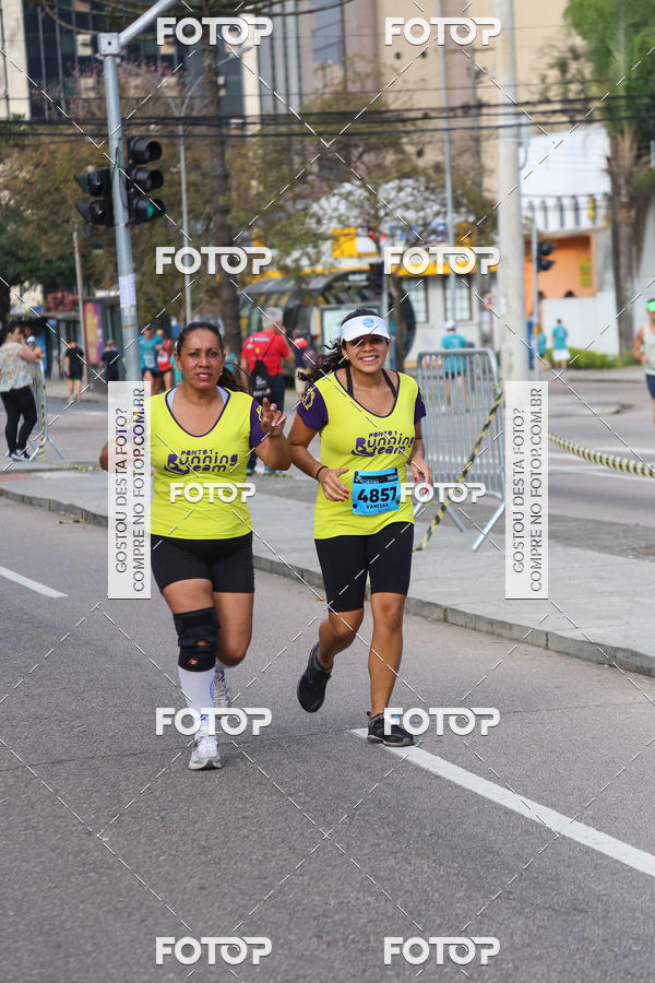 Buy your photos of the eventMeia Maratona Internacional de Curitiba 2018 on Fotop
