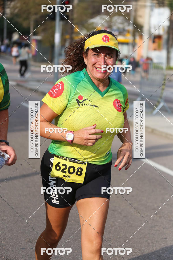 Buy your photos of the eventMeia Maratona Internacional de Curitiba 2018 on Fotop