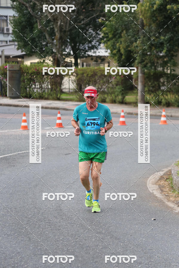 Buy your photos of the eventMeia Maratona Internacional de Curitiba 2018 on Fotop
