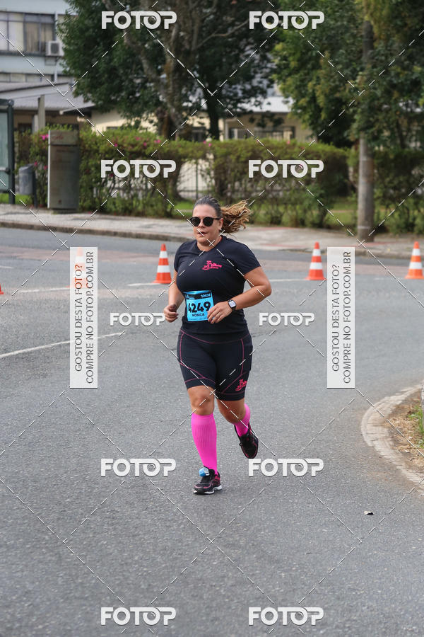 Buy your photos of the eventMeia Maratona Internacional de Curitiba 2018 on Fotop