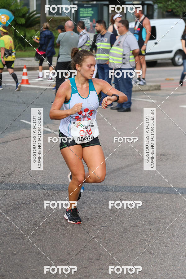 Buy your photos of the eventMeia Maratona Internacional de Curitiba 2018 on Fotop