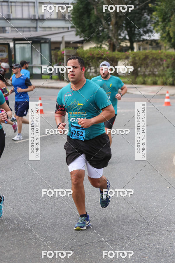 Buy your photos of the eventMeia Maratona Internacional de Curitiba 2018 on Fotop