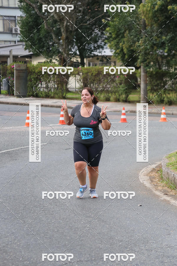 Buy your photos of the eventMeia Maratona Internacional de Curitiba 2018 on Fotop