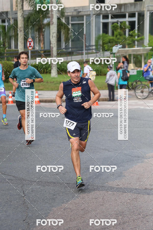 Buy your photos of the eventMeia Maratona Internacional de Curitiba 2018 on Fotop