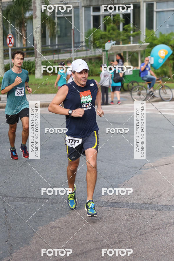 Buy your photos of the eventMeia Maratona Internacional de Curitiba 2018 on Fotop